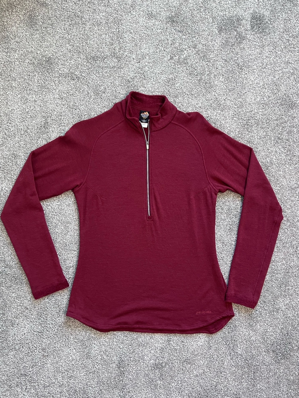 Patagonia 100% Merino Wool Baselayer Quarter Zip Pullover Burgundy Women’s Large